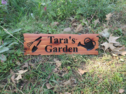 Custom Wood Garden Sign, Personalized Name Gardening Sign, Customized Rustic Carved Wooden Outdoor Plaque, Outside Gardening Decoration Gift